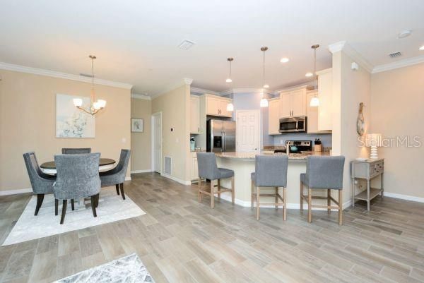 For Rent: $2,390 (3 beds, 2 baths, 1430 Square Feet)