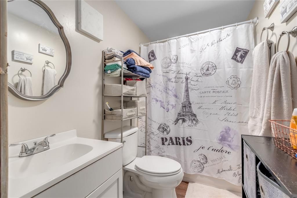 For Sale: $194,000 (4 beds, 2 baths, 1610 Square Feet)