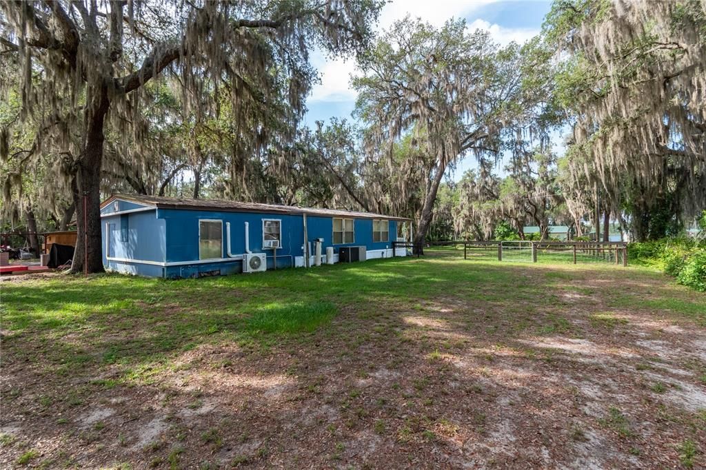 For Sale: $194,000 (4 beds, 2 baths, 1610 Square Feet)