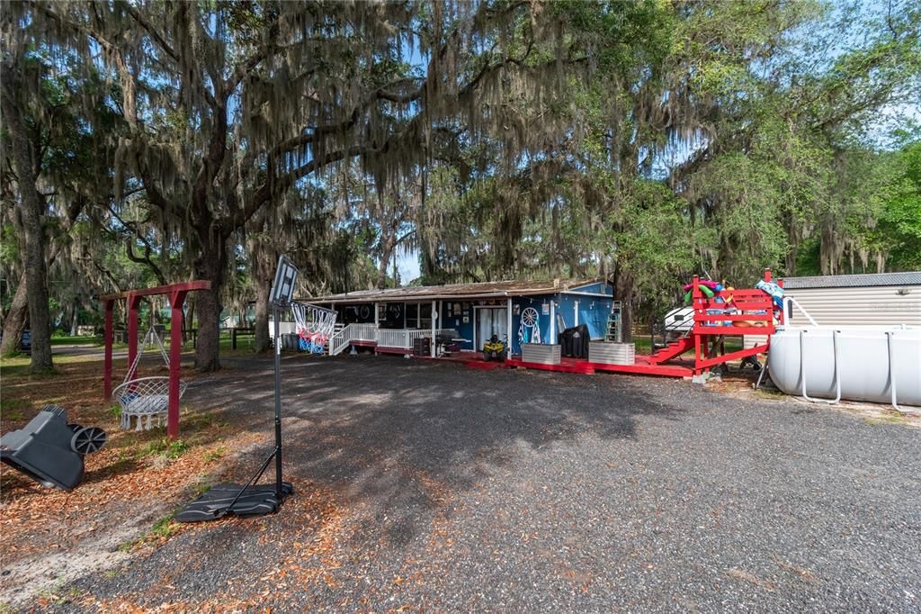 For Sale: $194,000 (4 beds, 2 baths, 1610 Square Feet)