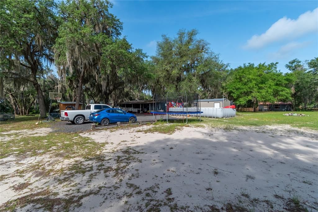 For Sale: $194,000 (4 beds, 2 baths, 1610 Square Feet)