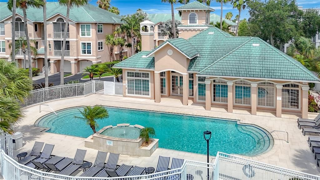 На продажу: $354,999 (2 спален, 2 ванн, 1176 Квадратных фут)