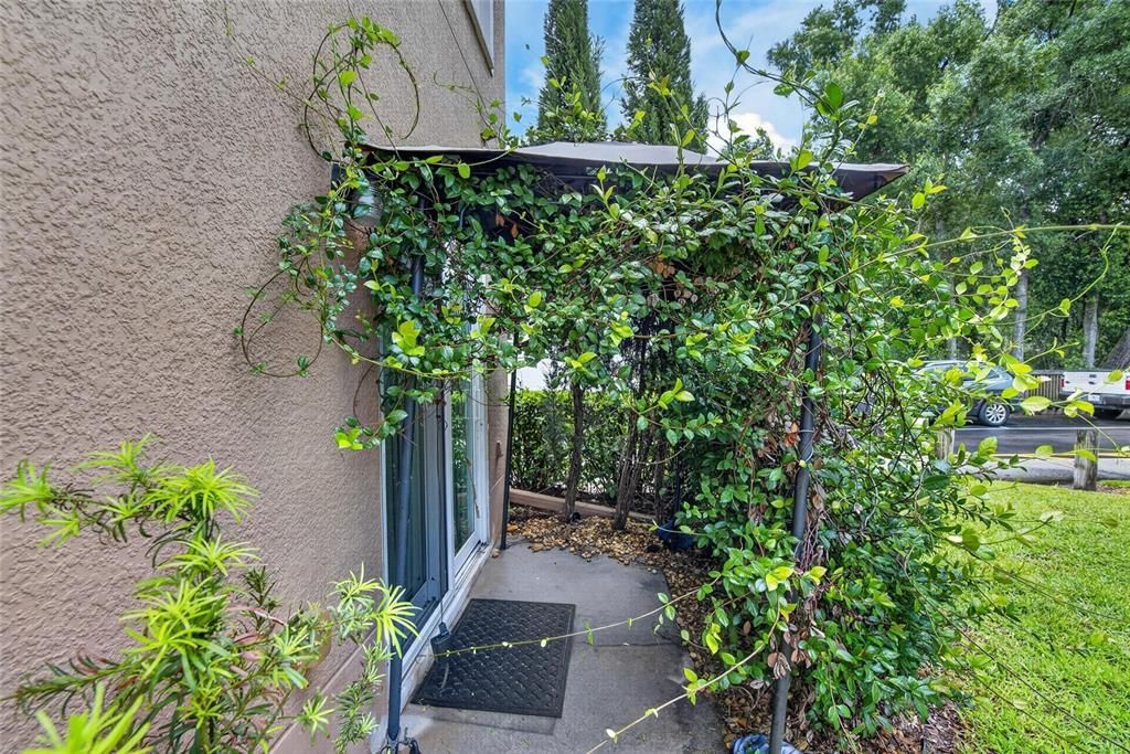 En Venta: $265,000 (3 camas, 2 baños, 1358 Pies cuadrados)