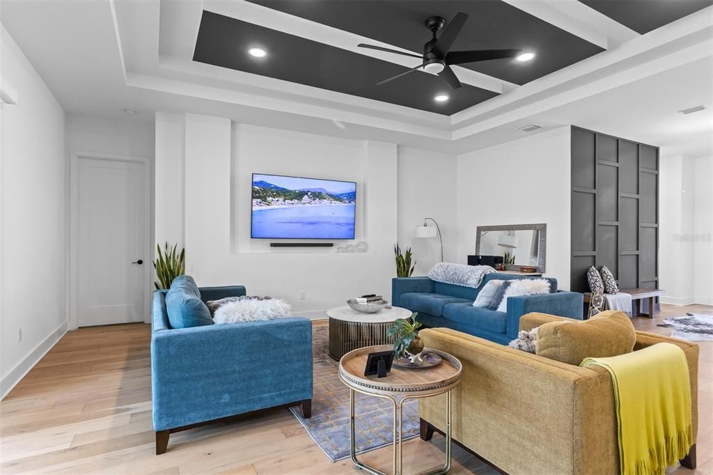 For Sale: $1,100,000 (4 beds, 3 baths, 2576 Square Feet)