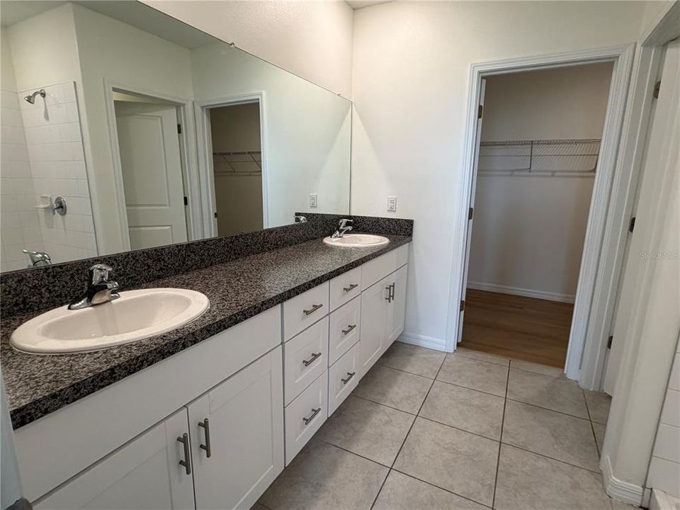 На продажу: $519,980 (6 спален, 3 ванн, 3326 Квадратных фут)