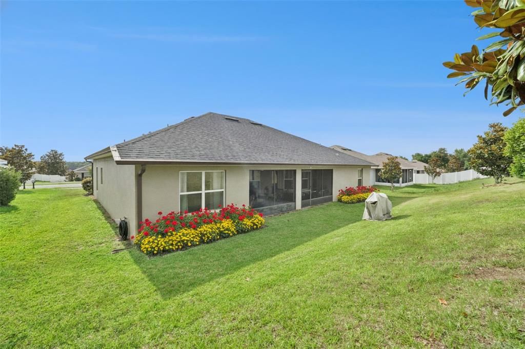 For Sale: $381,900 (4 beds, 2 baths, 2330 Square Feet)