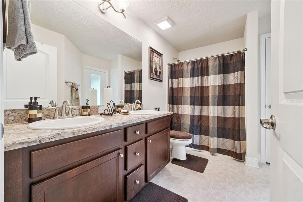 For Sale: $381,900 (4 beds, 2 baths, 2330 Square Feet)