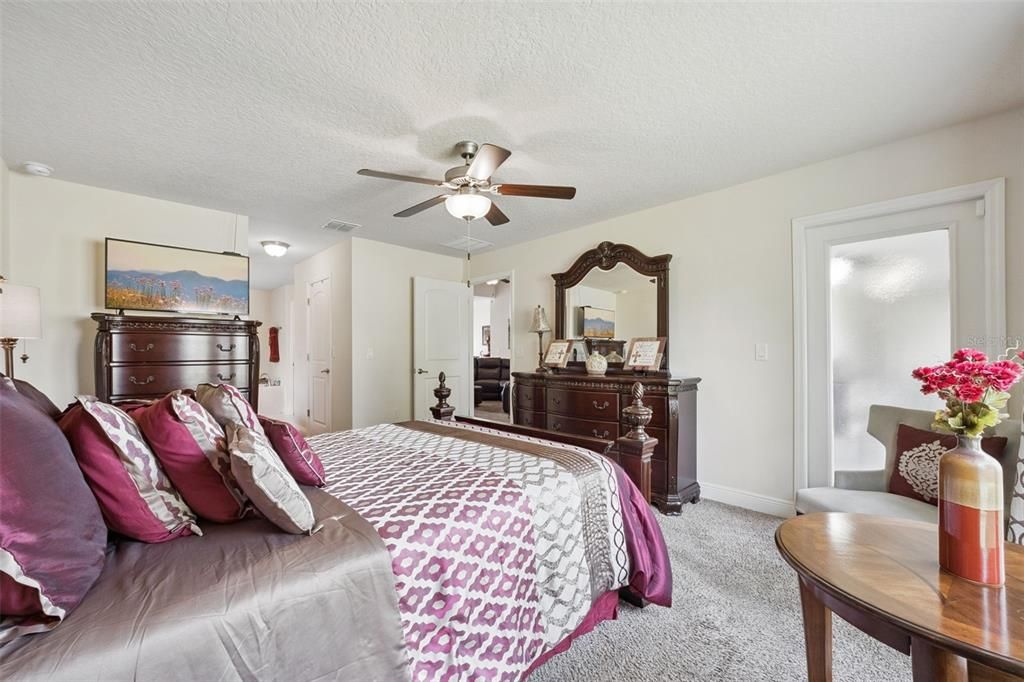 For Sale: $381,900 (4 beds, 2 baths, 2330 Square Feet)
