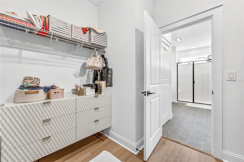 For Sale: $730,000 (5 beds, 4 baths, 2896 Square Feet)