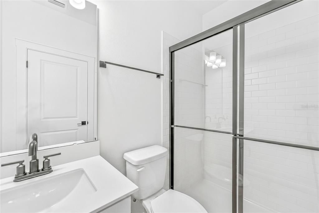 For Sale: $730,000 (5 beds, 4 baths, 2896 Square Feet)