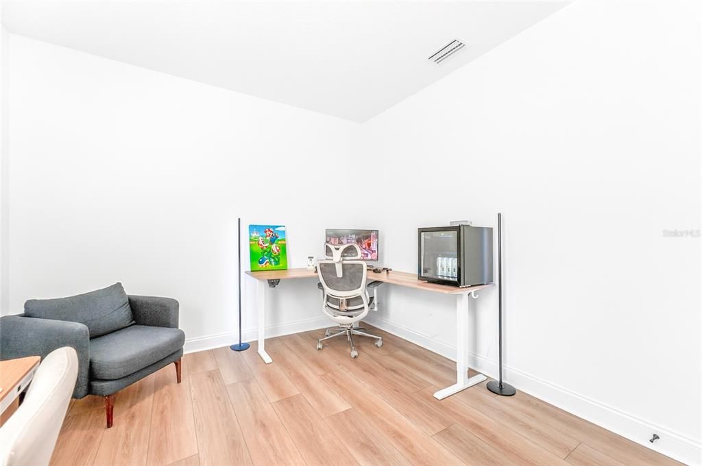 For Sale: $730,000 (5 beds, 4 baths, 2896 Square Feet)