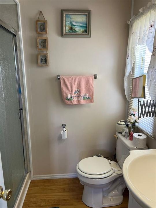 For Sale: $98,500 (2 beds, 2 baths, 984 Square Feet)