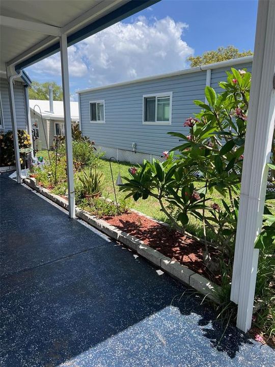 For Sale: $98,500 (2 beds, 2 baths, 984 Square Feet)