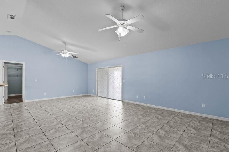 For Sale: $349,500 (4 beds, 2 baths, 1629 Square Feet)
