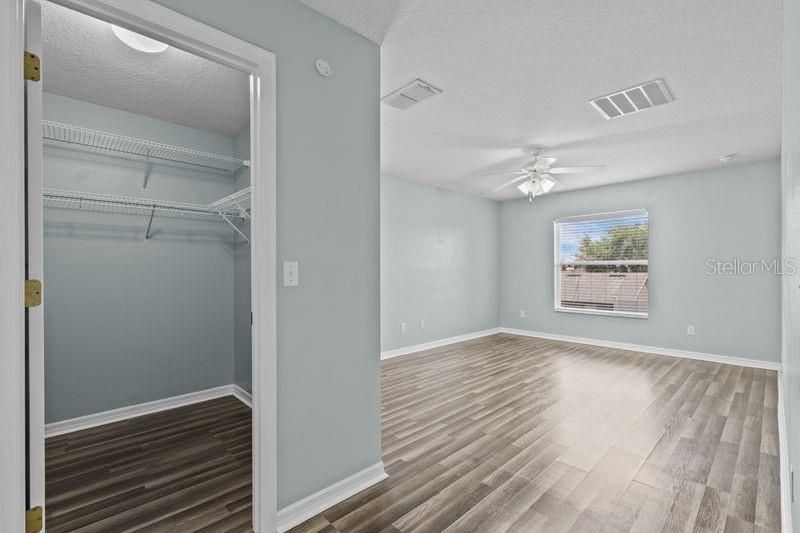 For Sale: $349,500 (4 beds, 2 baths, 1629 Square Feet)