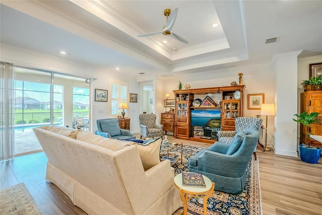 For Sale: $634,436 (2 beds, 2 baths, 2304 Square Feet)