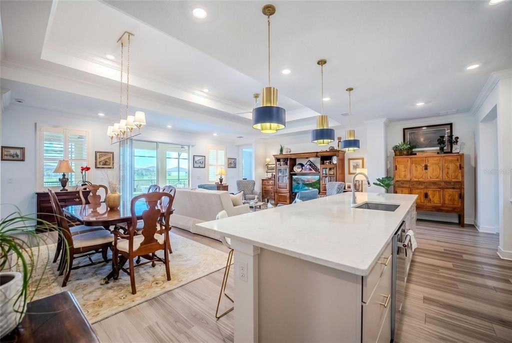 For Sale: $634,436 (2 beds, 2 baths, 2304 Square Feet)