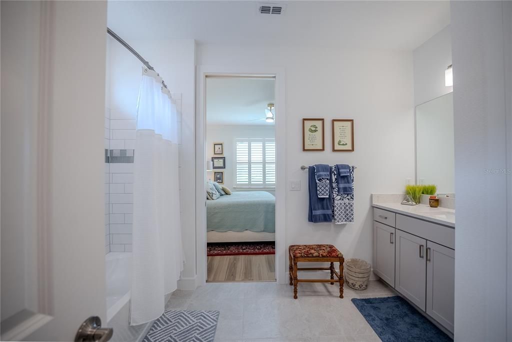 For Sale: $634,436 (2 beds, 2 baths, 2304 Square Feet)