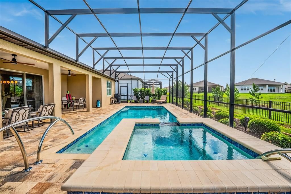 For Sale: $634,436 (2 beds, 2 baths, 2304 Square Feet)