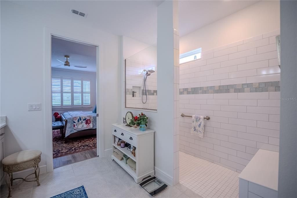 For Sale: $634,436 (2 beds, 2 baths, 2304 Square Feet)