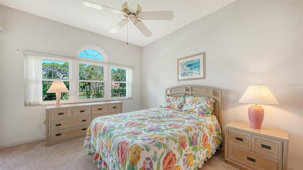 For Sale: $349,000 (2 beds, 2 baths, 1513 Square Feet)