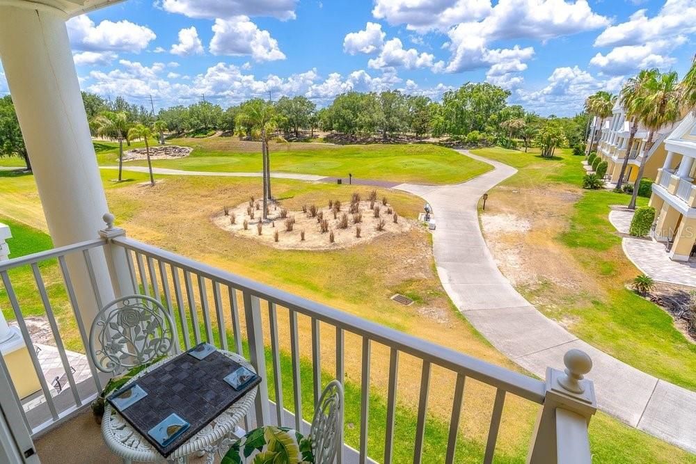 For Sale: $179,000 (1 beds, 1 baths, 823 Square Feet)