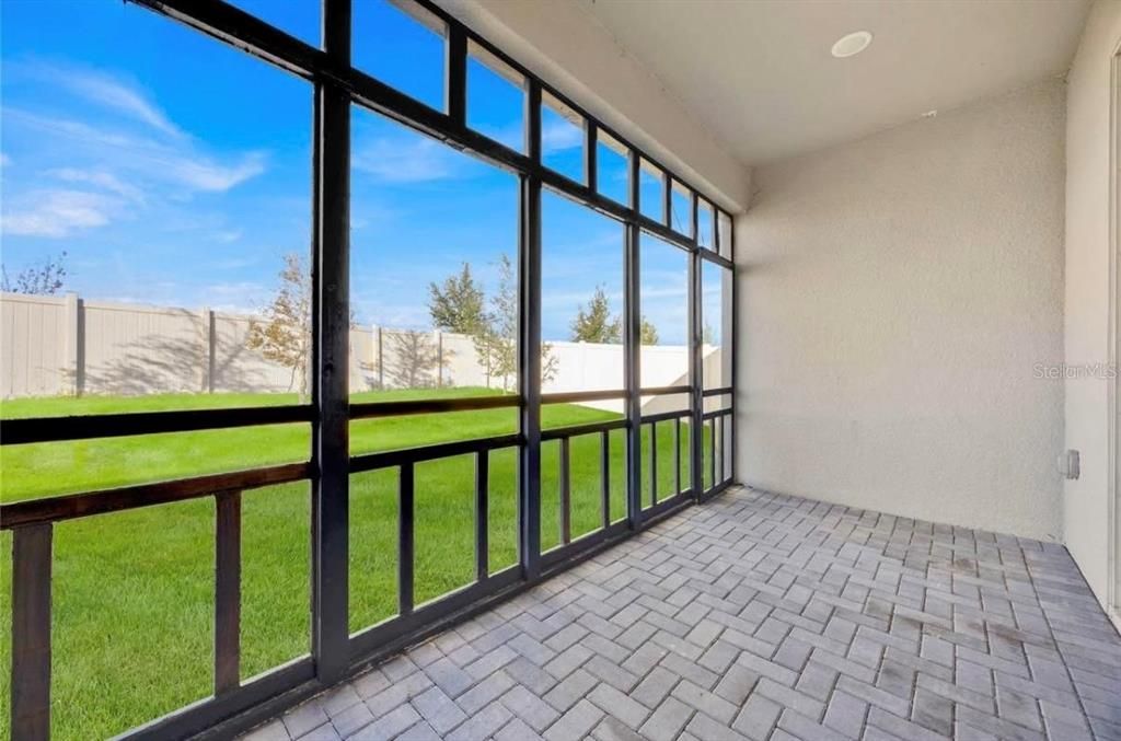 For Sale: $319,900 (3 beds, 2 baths, 1671 Square Feet)