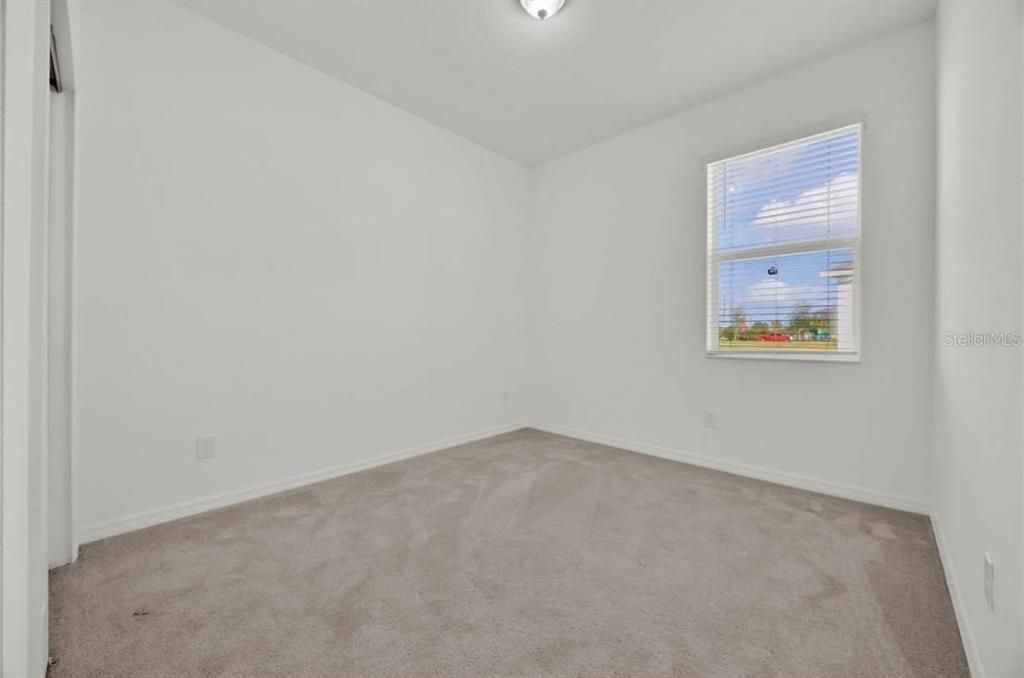 For Sale: $319,900 (3 beds, 2 baths, 1671 Square Feet)