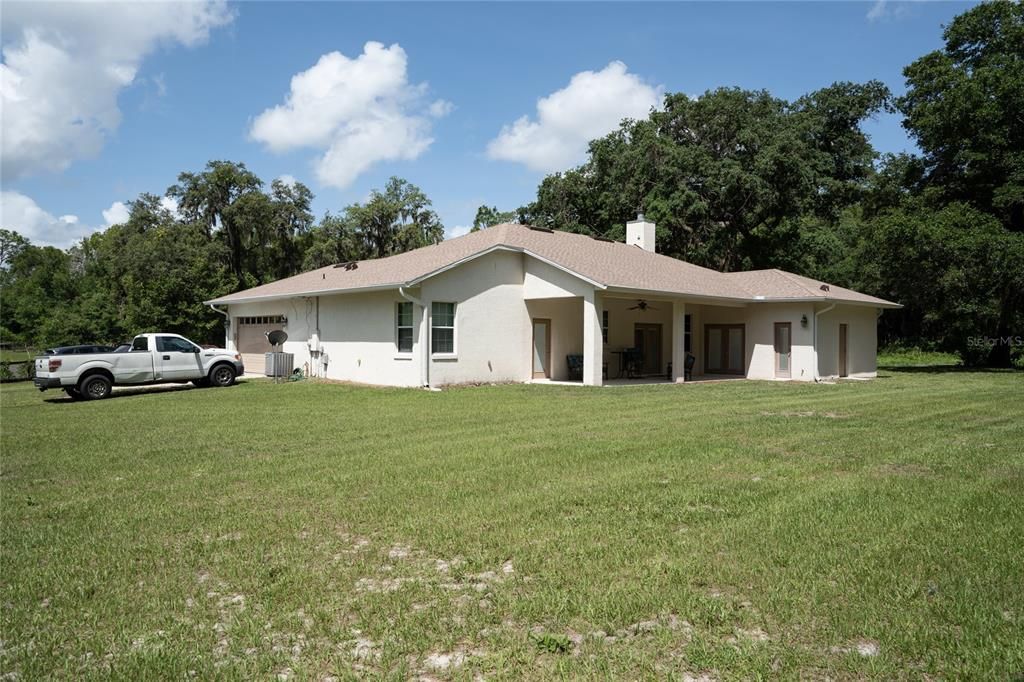 For Sale: $649,900 (3 beds, 2 baths, 2318 Square Feet)