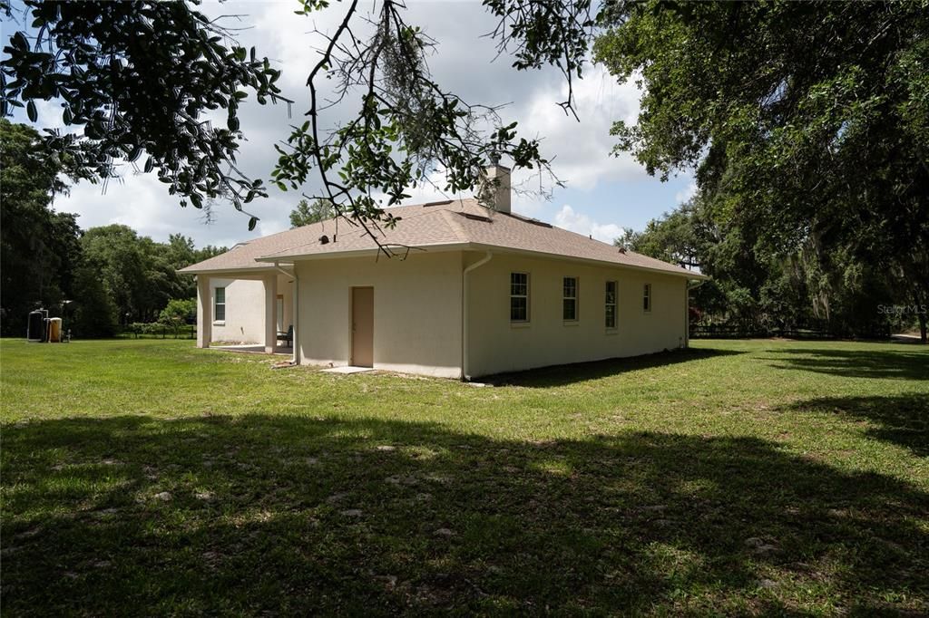 For Sale: $649,900 (3 beds, 2 baths, 2318 Square Feet)