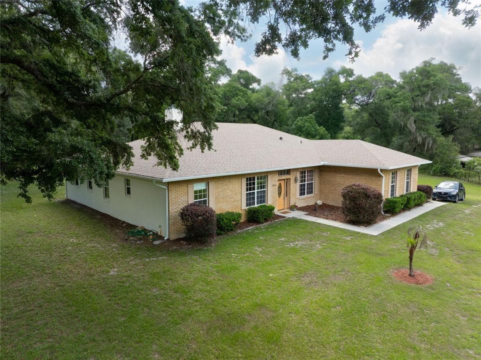 For Sale: $649,900 (3 beds, 2 baths, 2318 Square Feet)