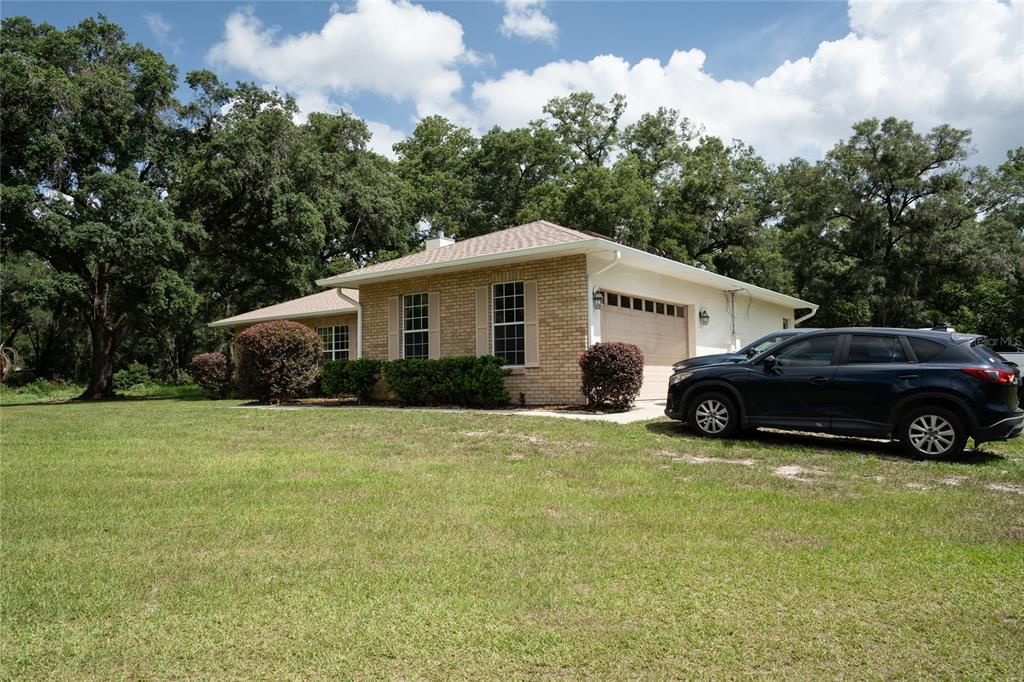 For Sale: $649,900 (3 beds, 2 baths, 2318 Square Feet)