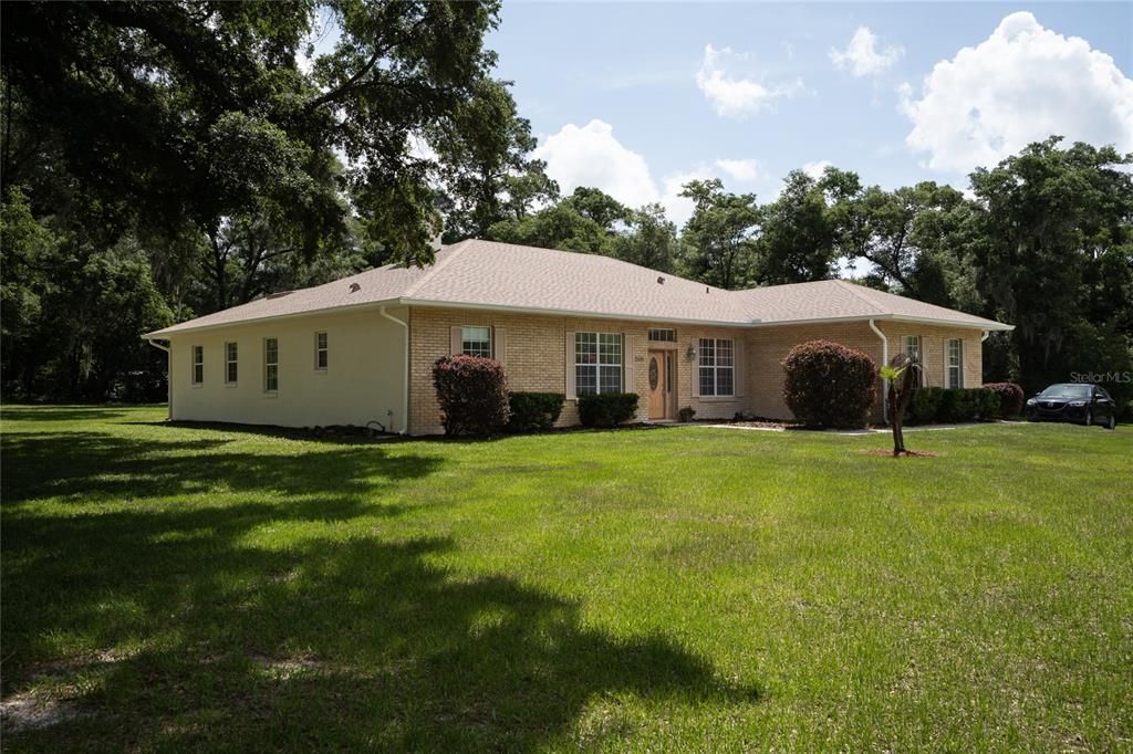 For Sale: $649,900 (3 beds, 2 baths, 2318 Square Feet)
