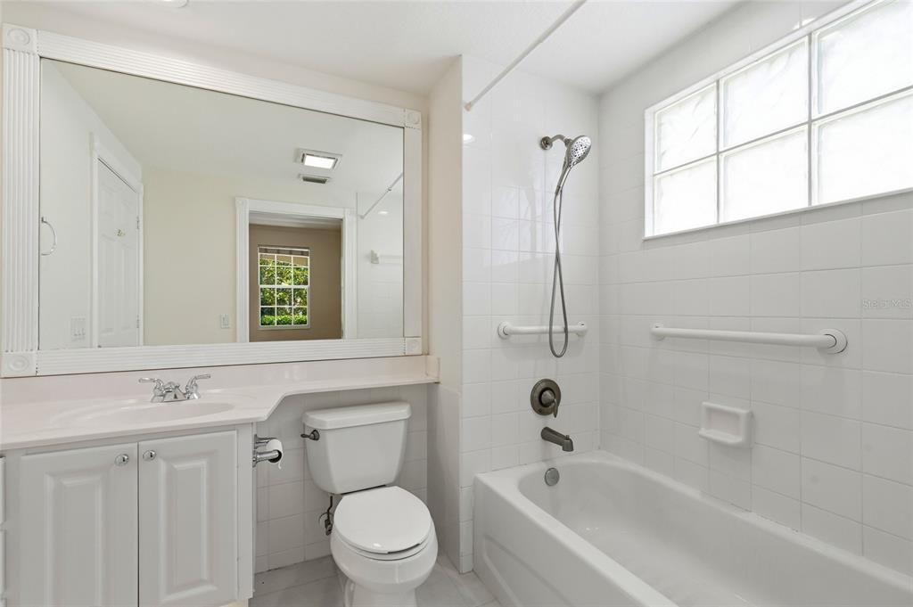 For Sale: $425,000 (3 beds, 3 baths, 1844 Square Feet)