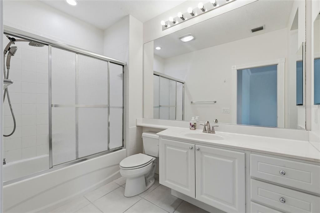 For Sale: $425,000 (3 beds, 3 baths, 1844 Square Feet)