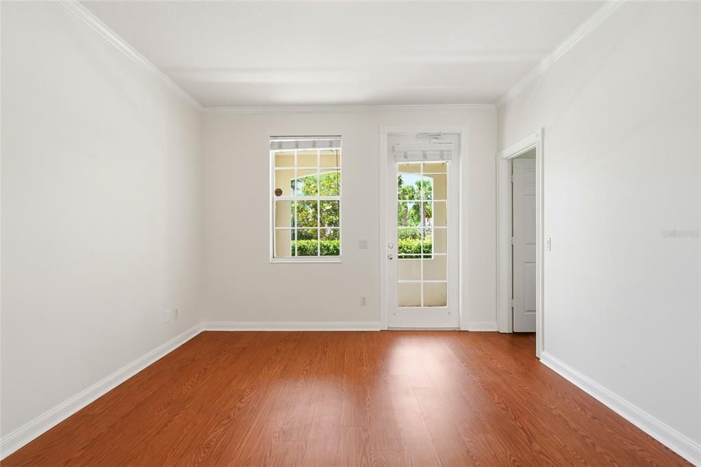 For Sale: $425,000 (3 beds, 3 baths, 1844 Square Feet)