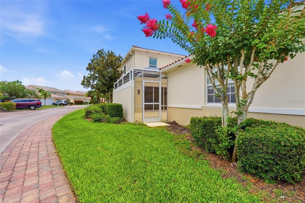 For Sale: $425,000 (3 beds, 3 baths, 1844 Square Feet)