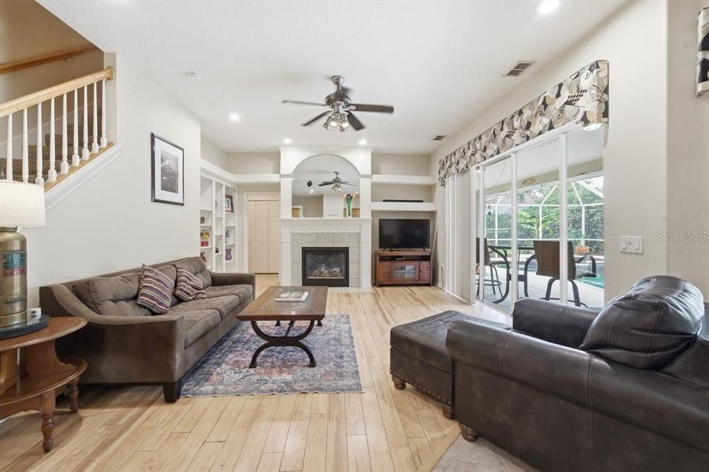 For Sale: $650,000 (5 beds, 3 baths, 3317 Square Feet)