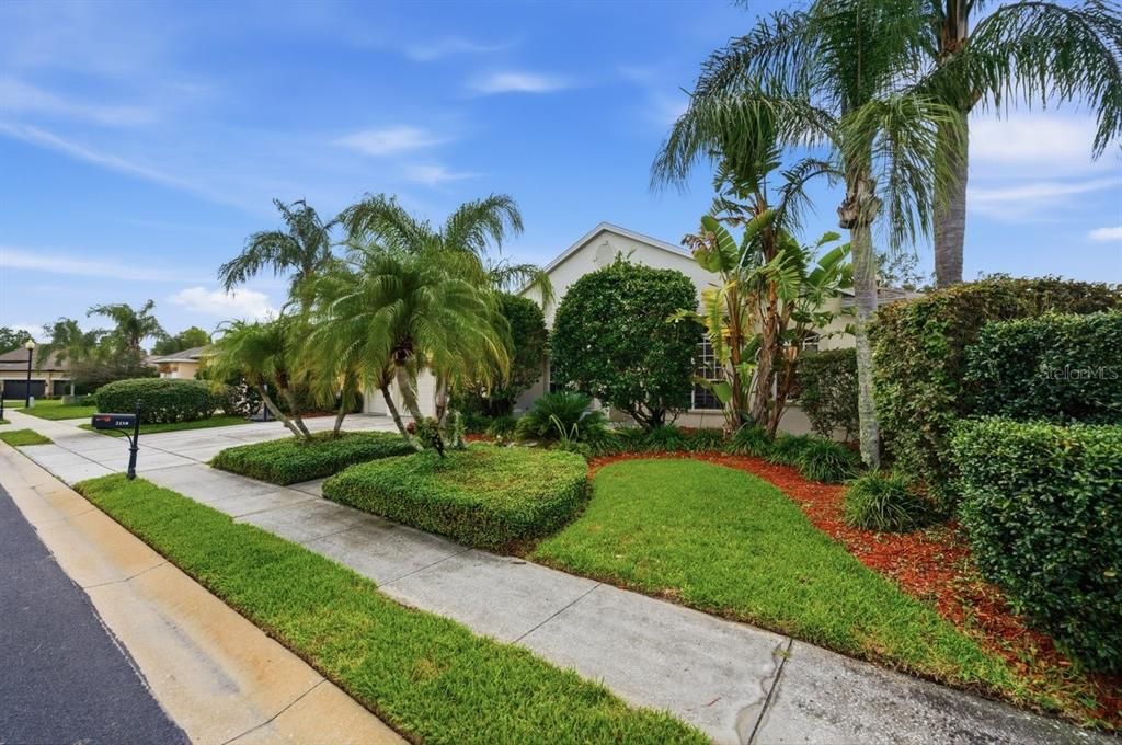 For Sale: $650,000 (5 beds, 3 baths, 3317 Square Feet)