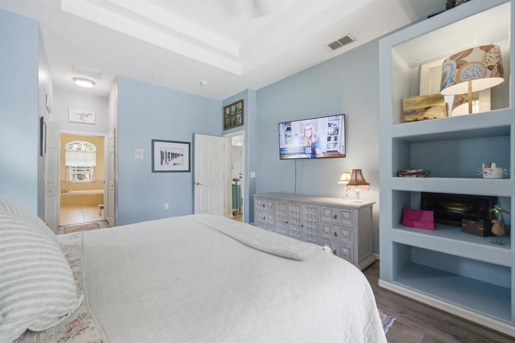 For Sale: $650,000 (5 beds, 3 baths, 3317 Square Feet)