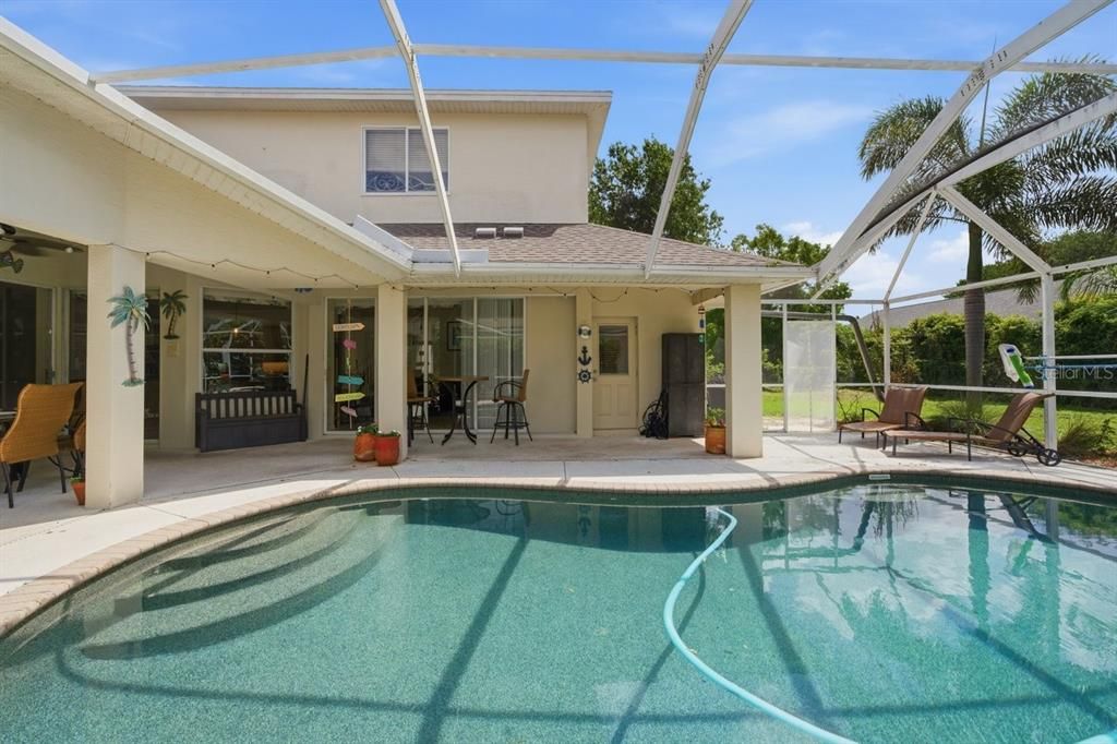 For Sale: $650,000 (5 beds, 3 baths, 3317 Square Feet)