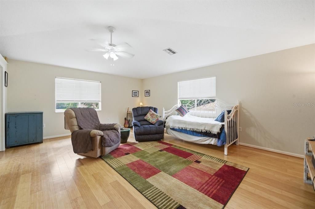 For Sale: $650,000 (5 beds, 3 baths, 3317 Square Feet)