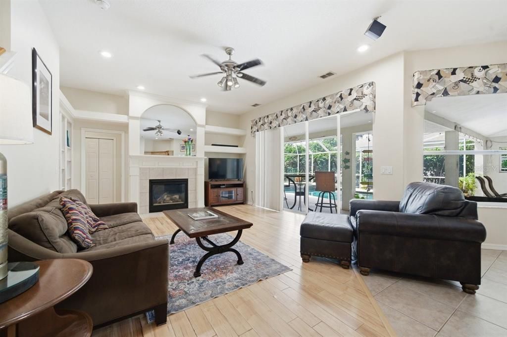 For Sale: $650,000 (5 beds, 3 baths, 3317 Square Feet)