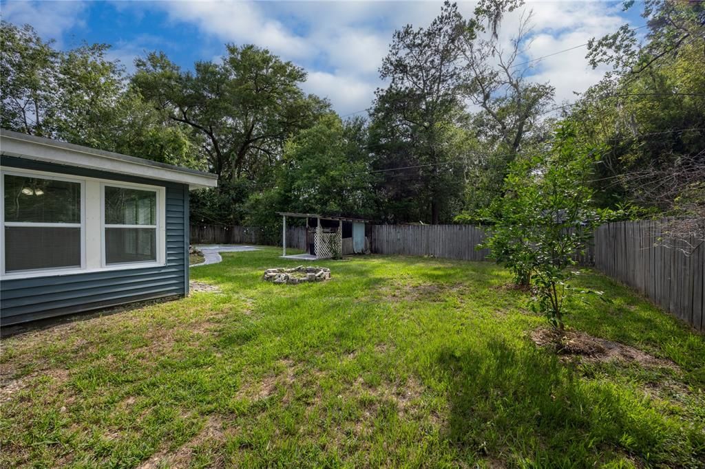 For Sale: $295,000 (4 beds, 2 baths, 1705 Square Feet)