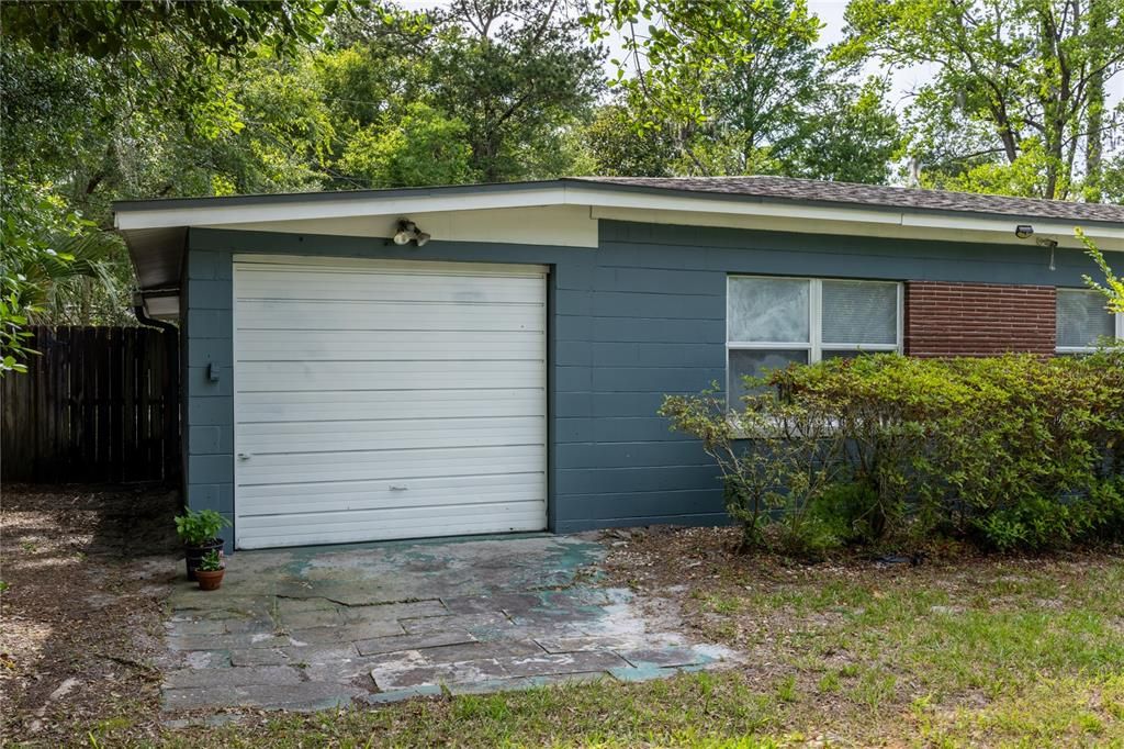 For Sale: $295,000 (4 beds, 2 baths, 1705 Square Feet)