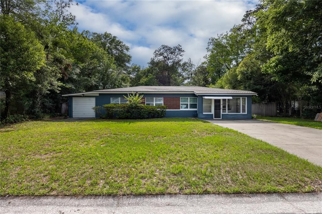 For Sale: $295,000 (4 beds, 2 baths, 1705 Square Feet)