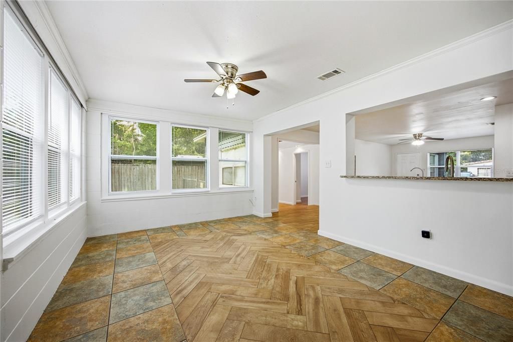 For Sale: $295,000 (4 beds, 2 baths, 1705 Square Feet)