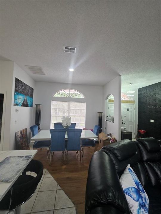 На продажу: $489,900 (3 спален, 2 ванн, 1603 Квадратных фут)