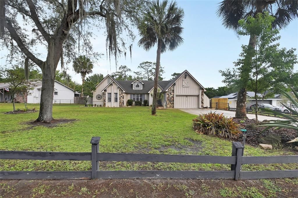 For Sale: $489,000 (2 beds, 2 baths, 1542 Square Feet)