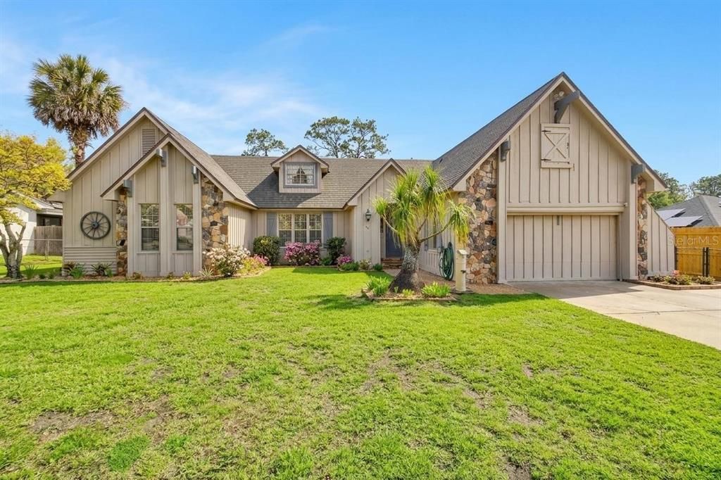 For Sale: $489,000 (2 beds, 2 baths, 1542 Square Feet)